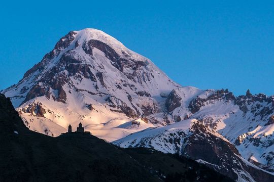 Kazbegi Gergeti kirke