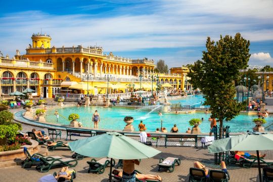 Szechenyi udendørs medicinalbad